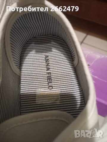 Продавам маркови нови бяли маратонки. N 38., снимка 2 - Маратонки - 43049972