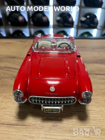 Метална колекционерски модел BBURAGO CHEVROLET CORVETTE 1957 1:18, снимка 4 - Колекции - 53295646