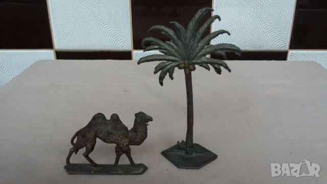 Оловни фигури, палма и камила, снимка 2 - Колекции - 26520563