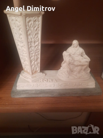 Продавам 2 бр. статуетки  други, снимка 3 - Статуетки - 51049298