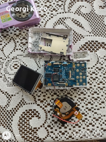 продавам фото апарат за части 