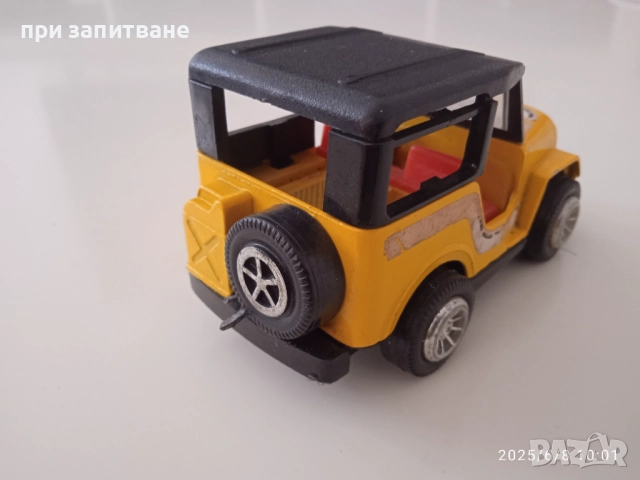 Стара играчка Jeep, made in Hong Kong и две интересни стари метални колички, снимка 3 - Колекции - 41769863