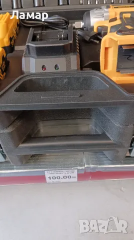 Акумулаторен Ударен Гайковерт с инстументи, снимка 3 - Винтоверти - 48163796