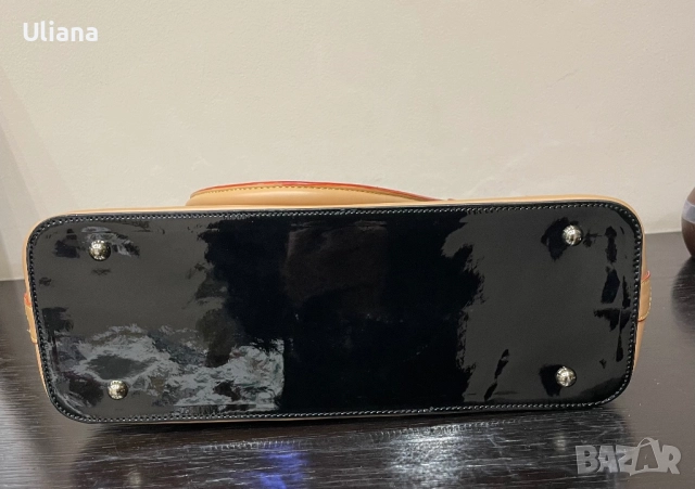 Дамска чанта естествен лак, снимка 4 - Чанти - 51923731