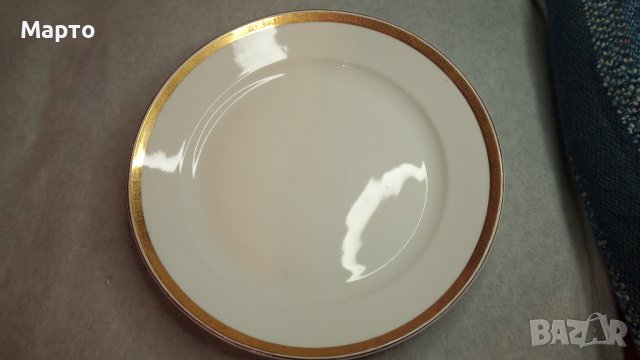 Порцеланова салатна кръгла голяма чиния, златна шарка