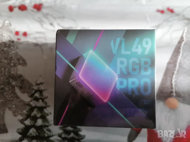 RGB фенер с литиева батерия Ulanzi VL49 Pro, снимка 3 - Светкавици, студийно осветление - 48299980