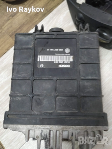 Компютър , ECU, VW Golf , Vento  1.8i 1993г. 1H0907311H , 021200784