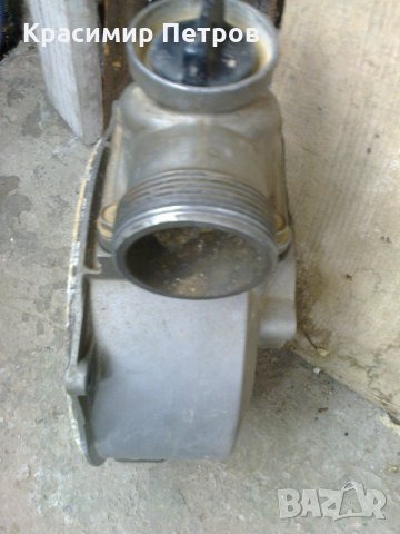 Търся 2 цола запазена помпа от бензинова водна помпа, снимка 2 - Други инструменти - 32577453