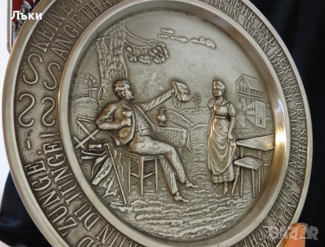 Калаена чиния,пано с любовна картина Lindenwirtin. , снимка 2 - Антикварни и старинни предмети - 43905550