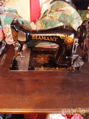 Шевна машина Диамант, снимка 2 - Антикварни и старинни предмети - 32494135