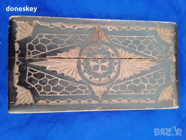 Дървена кутия черна