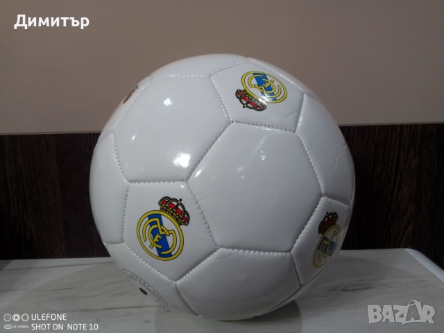 Кожена футболна топка с лого на Реал Мадрид !!!, снимка 2 - Футбол - 52381321