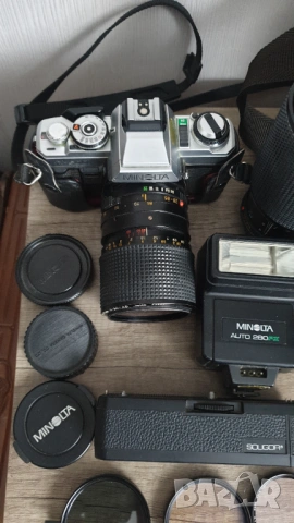 Комплект фотоапарат Minolta X-500,обективи,светкавица и др., снимка 4 - Фотоапарати - 53369910