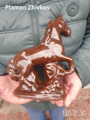 порцеланова фигура българска - кон, снимка 2 - Статуетки - 52773098