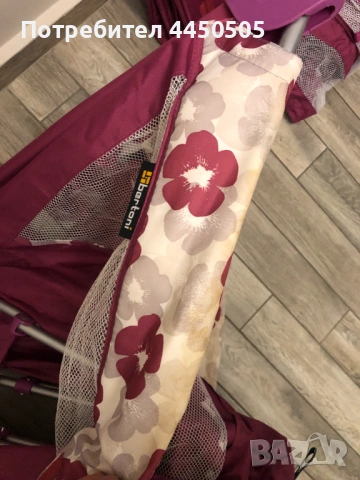 Продавам преносимо сгъваемо детско легло Бертони, модел Travel Kid roсker, цвят Violet Flower, снимка 9 - Кошарки - 53391370