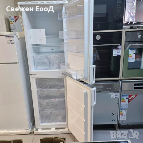 хладилник с фризер ZANUSSI, снимка 4 - Хладилници - 51038606