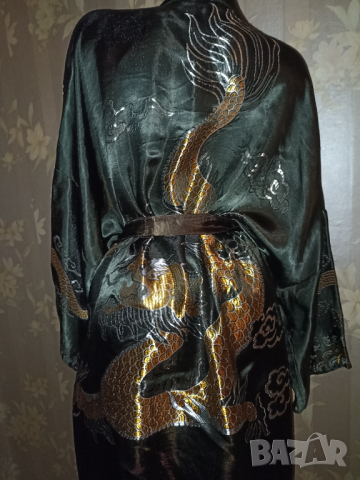 XXL-Халат от сатен тип кимоно с бродирани дракони , снимка 3 - Бельо - 44889219