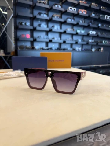 очила с черен обикновен калъф и ув защита louis vuitton , снимка 14 - Слънчеви и диоптрични очила - 50842453