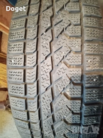 Зимни гуми 255/55 R18, снимка 2 - Гуми и джанти - 51199247