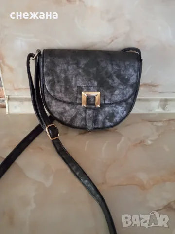 Дамска чантичка  през рамо, снимка 6 - Чанти - 49020097