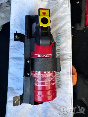 пожарогасител със стойка за монтаж автомобилен пожарогасител на една ръка разстояние, снимка 5 - Аксесоари и консумативи - 49586029