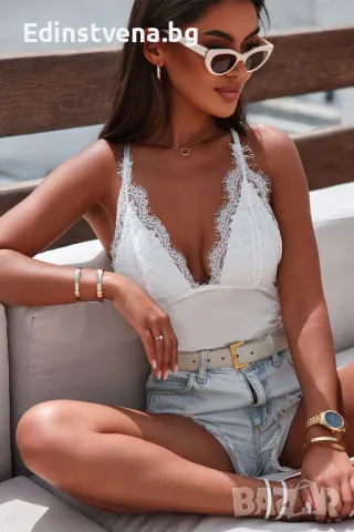 Разпродажба! Дамско боди в бяло с дантела и ефектен гръб