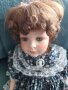 Колекционерска порцеланова кукла , снимка 1 - Антикварни и старинни предмети - 43942834