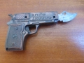 Колекционерска запалка пистолет LIONKING с вграден нож, снимка 3
