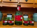 Комплект бутилка и шест чаши от зелено стъкло с естествена кожа , снимка 2