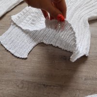 Ново жестоко бяло пуловерче на различни дължини на намаление, снимка 2 - Блузи с дълъг ръкав и пуловери - 27005298