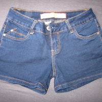 Къси панталонки S, снимка 1 - Къси панталони и бермуди - 28144074