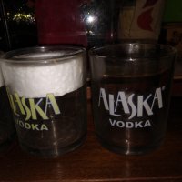 Оригинални фирмени чаши на водка ALASKA, снимка 3 - Чаши - 37713837