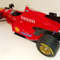 Ferrari F310 М. Schumacher 1996 Maisto Thailand 1:20, снимка 2 - Колекции - 42415809