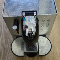 кафе машина delonghi treviso italia на капсули, снимка 4 - Кафемашини - 43644463