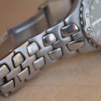 Швейцарски титаниев мъжки часовник ''Jacques Lemans'', снимка 3 - Мъжки - 43973942