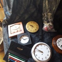 Механичен часовник, снимка 4 - Други стоки за дома - 25113831