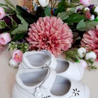 №20, Бебешки обувки за момиче тип Мери Джейн, с цветя на BUBBLE KIDS, снимка 3 - Бебешки обувки - 36952728