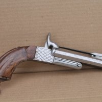 Капсулен пистолет, снимка 1 - Антикварни и старинни предмети - 42947707
