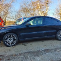 Volvo S60 2.4 T автомат на части, снимка 1 - Автомобили и джипове - 43587837