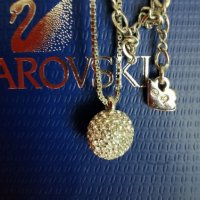 Оригинално ново Колие Уникален блясък марка Swarovski, снимка 2 - Колиета, медальони, синджири - 34827675