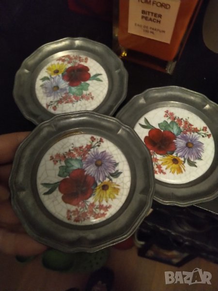Декоративни чинии  порцелан и метал  НАМАЛЕНИЕ , снимка 1