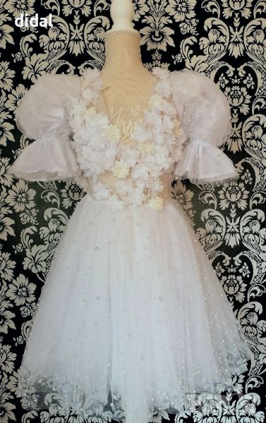Официална рокля с перли и 3д цветя , снимка 1