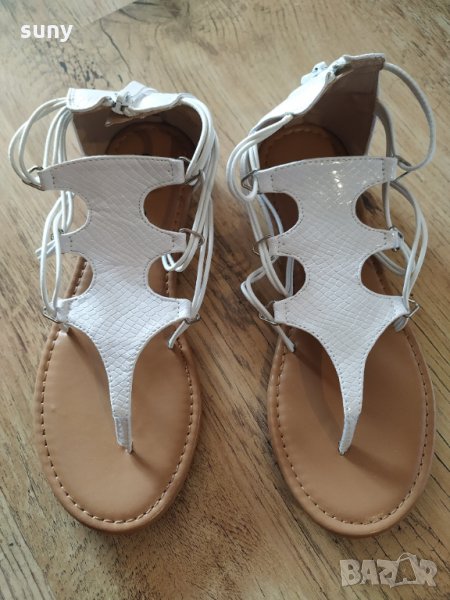 Нови дамски сандали бели, снимка 1