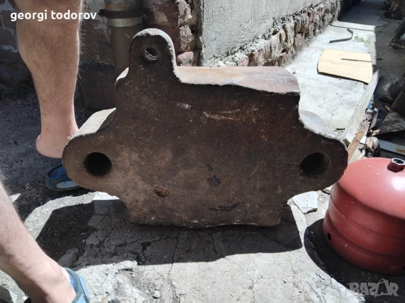 Продавам наковалня, снимка 1