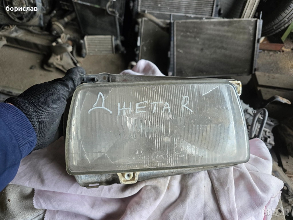 Десен фар за Фолксваген джета , снимка 1