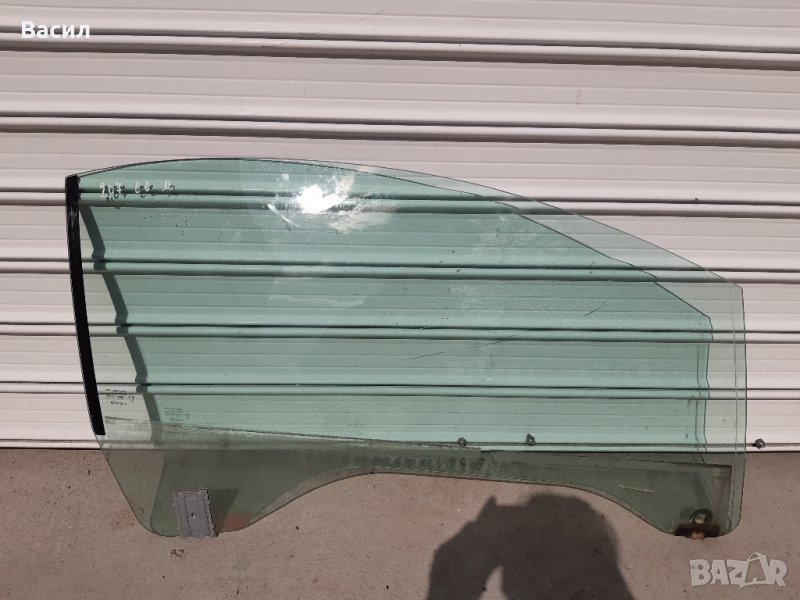 Предно дясно стъкло Peugeot 207 cc Cabriolet 1.6 16v 120 ps Пежо 207 кабрио 1.6 16в 120 пс pejo, снимка 1