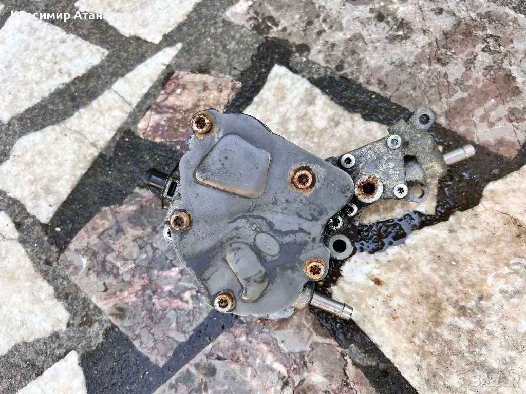 Вакуум помпа ГНП за Сеат Алтеа. 1.9 TDI. 105кс. 2008г, снимка 1