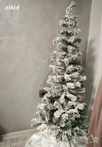 Елха Заскрежена заснежени бели връхчета заснежен ефект, снимка 1