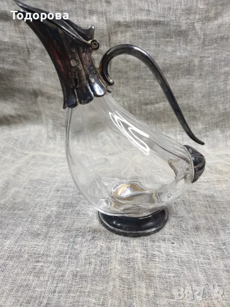 Кристален италиански декантер с посребрен обков във форма на патица RCR, снимка 1