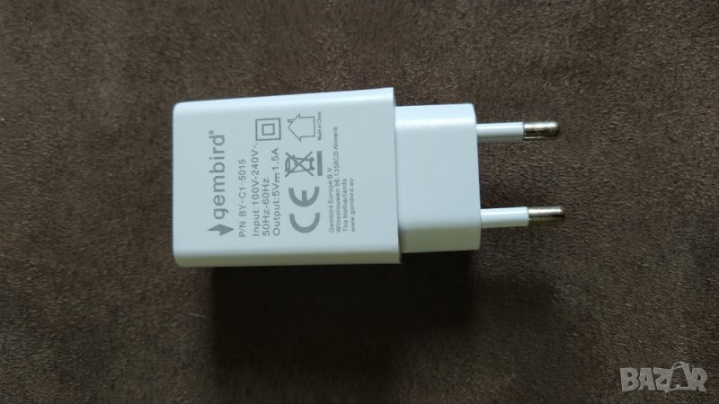 Зарядно , снимка 1